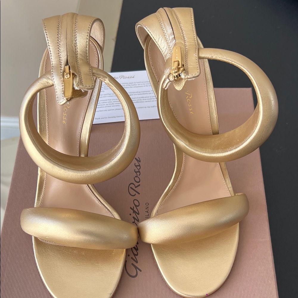 Gianvito Rossi Metallic Gold Heels - Picture 6 of 7